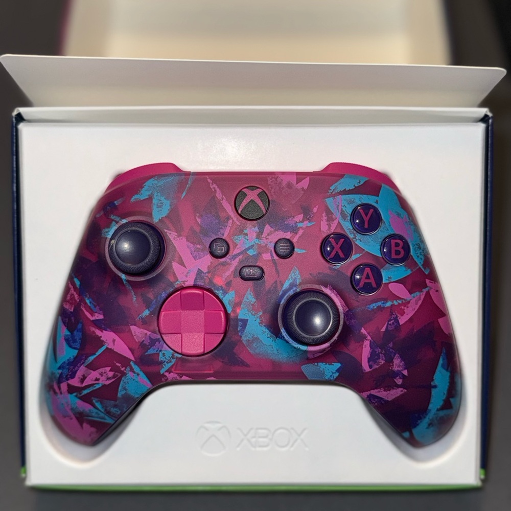 Xbox Wireless Controller - Vibrant Pink and Blue